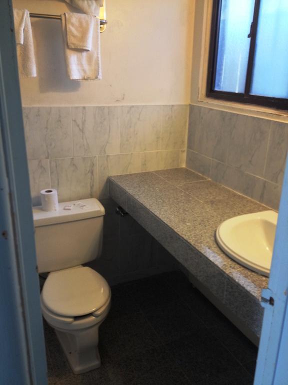 American Plaza Motel ロンドン エクステリア 写真