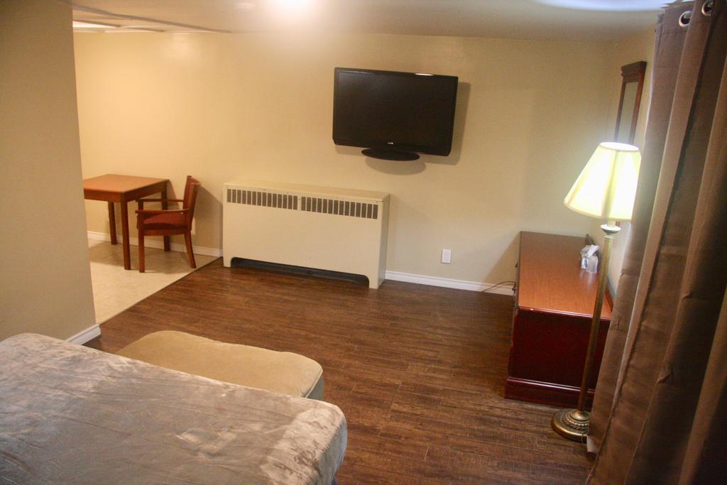 American Plaza Motel ロンドン エクステリア 写真