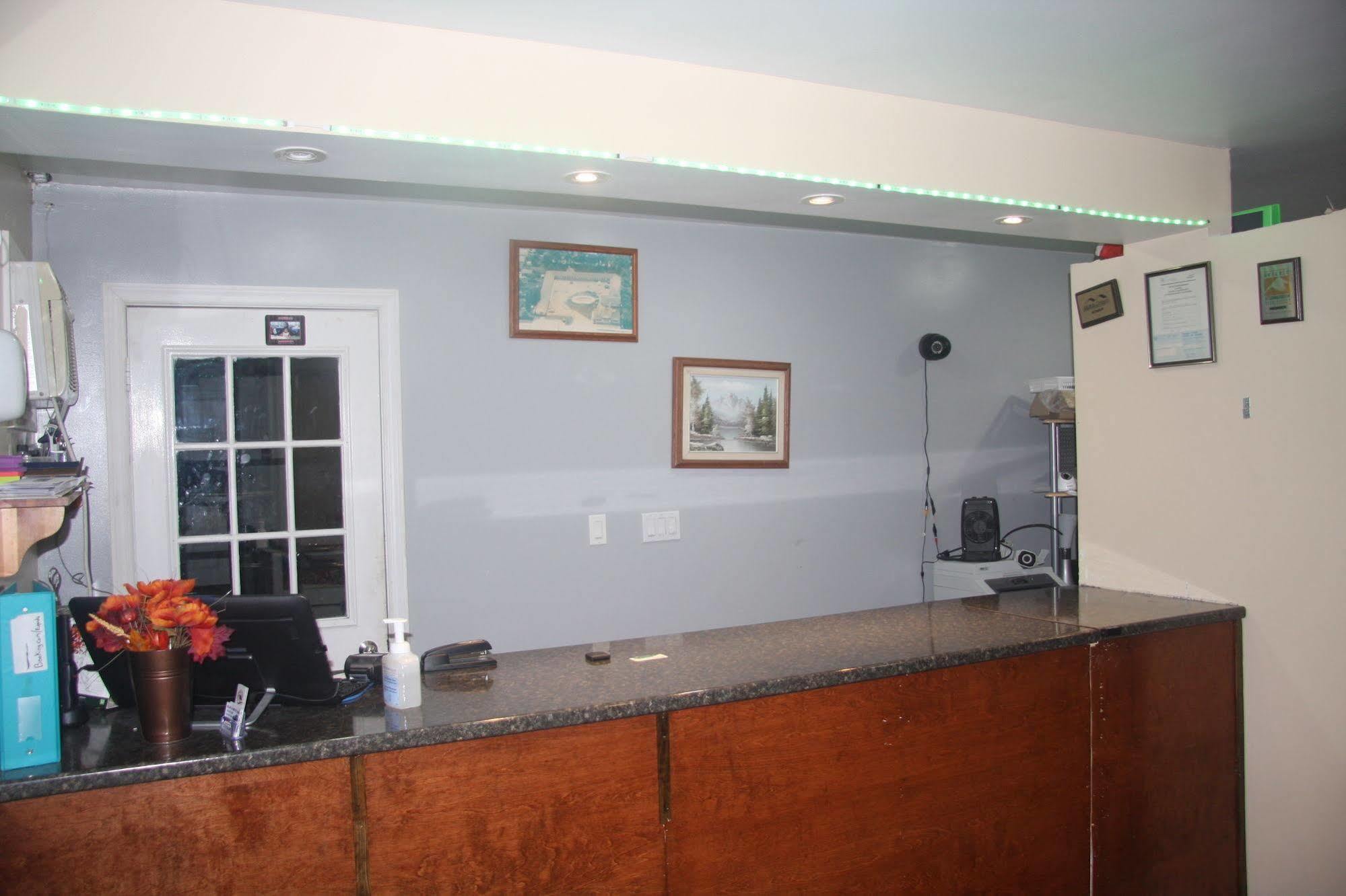 American Plaza Motel ロンドン エクステリア 写真